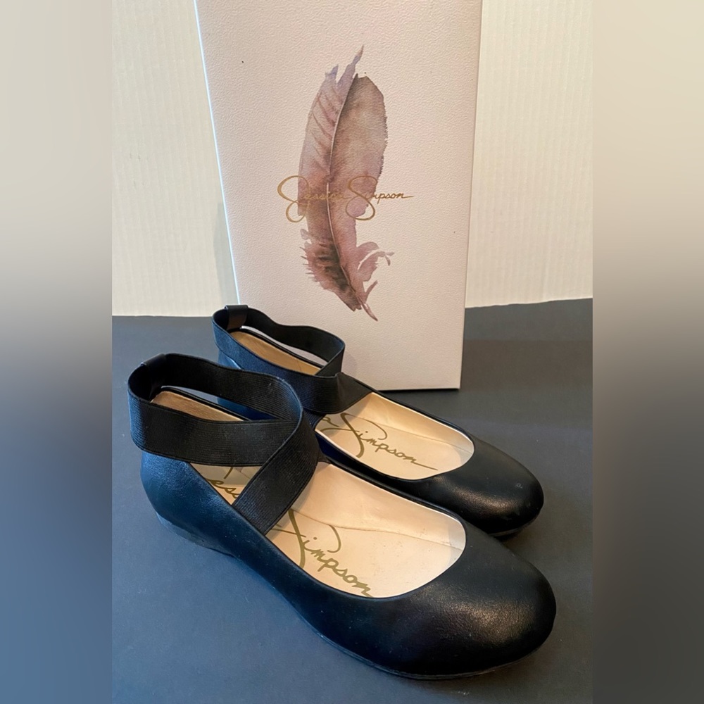 Jessica Simpson Mandayss Flats Size 7 *LIKE NEW*